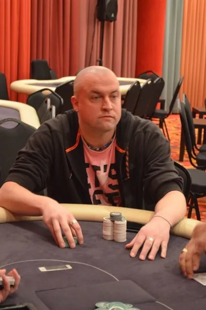 Mark Rink | 2014/01 - Utrecht Poker Series - €770 NLHE FO Main Event 